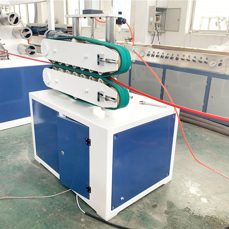 PVC fiber reinforced pipe production line  (5)